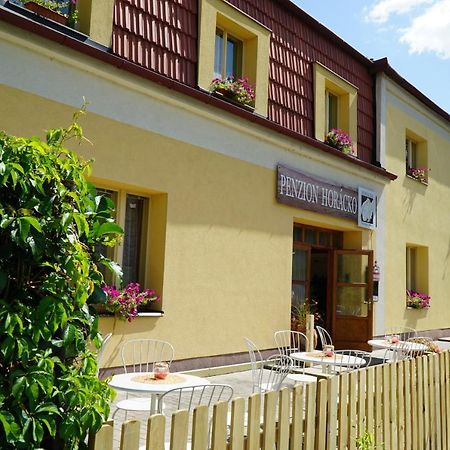 Penzion Horacko Uncin Kültér fotó