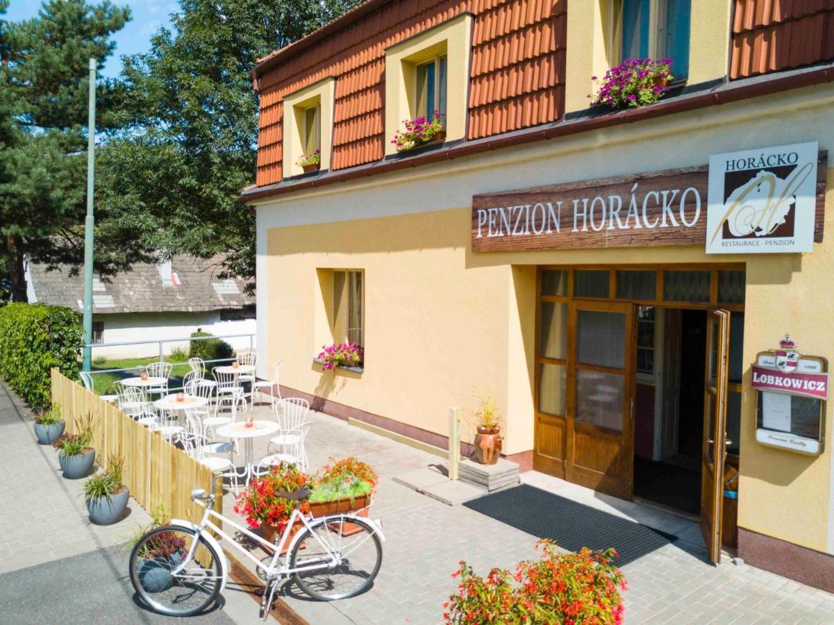 Penzion Horacko Hotel Uncin Kültér fotó